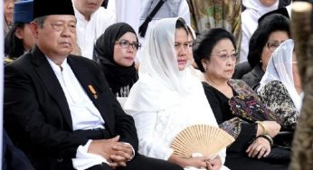 Demokrat Ucapkan Terima Kasih Kepada Megawati yang Hadir di Pemakaman Ani Yudhoyono