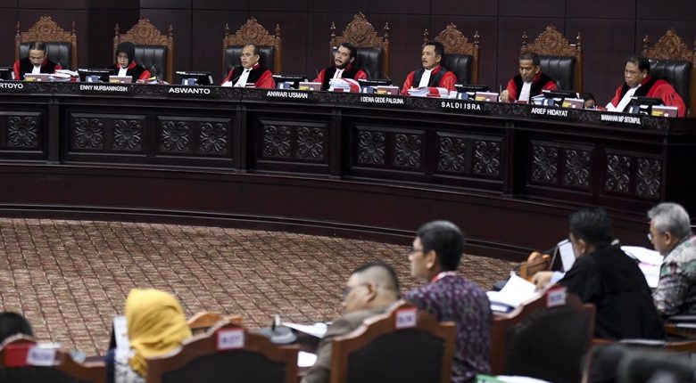 Hakim MK Minta Bukti DPT Invalid 17,5 Juta, Tim Prabowo-Sandi Minta Waktu