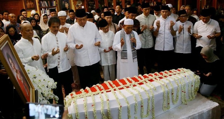Jokowi Melayat ke Rumah Duka Ani Yudhoyono
