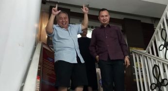 Pose Dua Jari Keluar dari Tahanan Polda Metro Jaya, Lieus Sungkharisma: Yes, Saya Happy