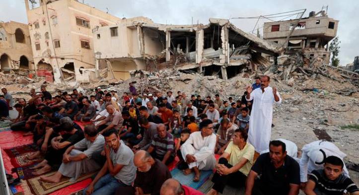 Israel Jatuhkan Bom saat Warga Palestina Rayakan Idul Fitri