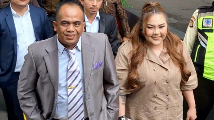 Lisa Mariana Datang ke KPK jadi Saksi Korupsi