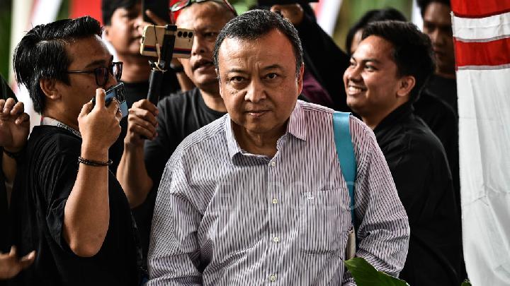 Diperiksa KPK, Staf Ahli Menteri PU Milih Bungkam