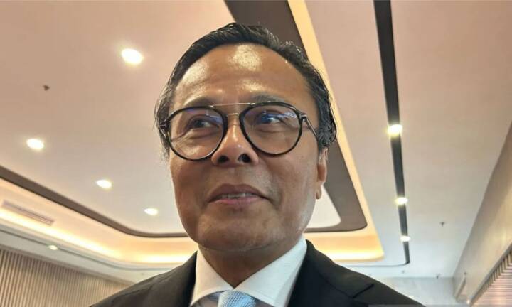 Presiden Prabowo sebut Dony Oskaria sebagai Plt Menteri BUMN