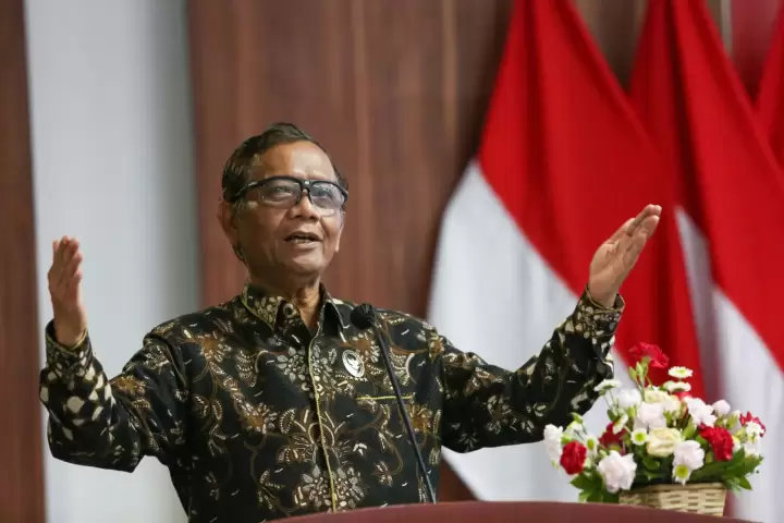 Menko Polhukam Mahfud MD Ancam KPK: Tak Perlu Tunggu Laporan