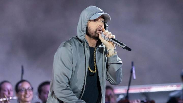 Eminem Resmi Gugat Perusahaan Australia Bernama Swim Shandy