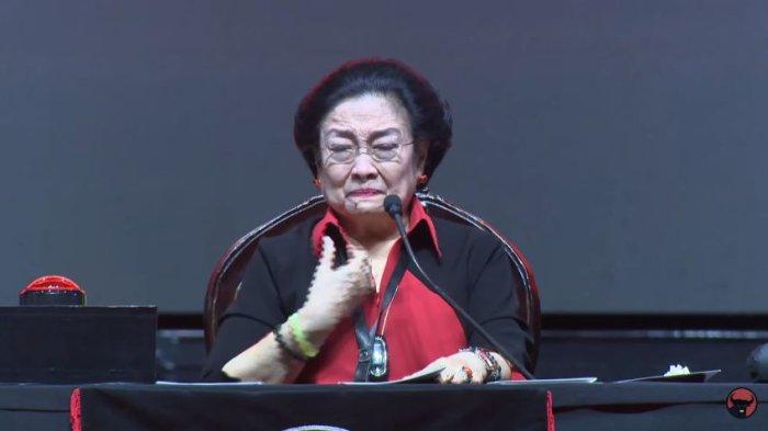 Megawati Nangis Kangen Bung Karno di Acara 70 Tahun KAA di Blitar