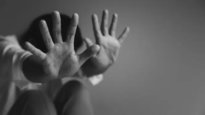 Seorang Wanita Penumpang Taksi Online jadi Korban Pemerkosaan