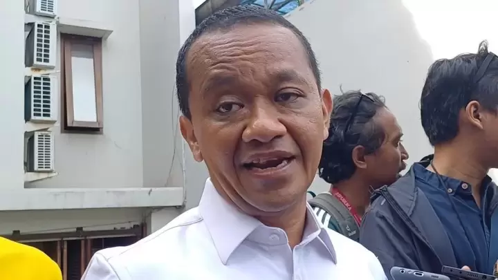 Bahlil Lahadalia Sindir SPBU Swasta yang Jualan Kopi dan Jasa Pijat