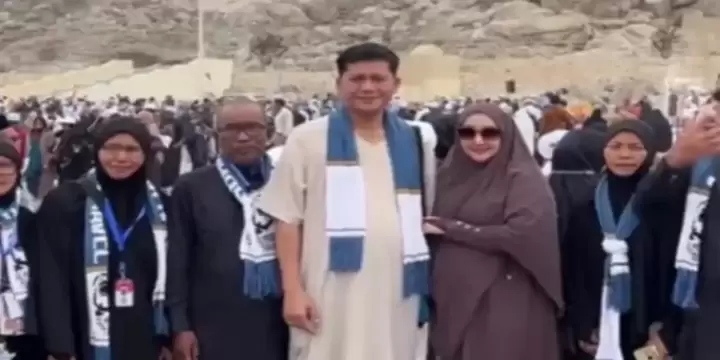 Bupati Aceh Memilih Umrah Dibanding Bantu Rakyat yang lagi Kebanjiran