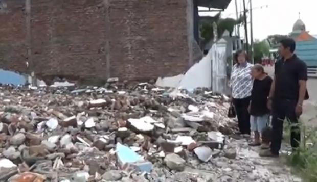 Kejam, Nenek 80 Tahun di Usir dari Rumah oleh Sekelompok yang diduga Ormas