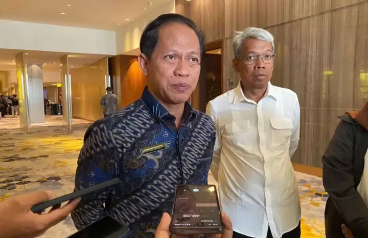 Menteri LH Ungkap Bencana Banjir dan Longsor Dipicu Hujan Ekstrem