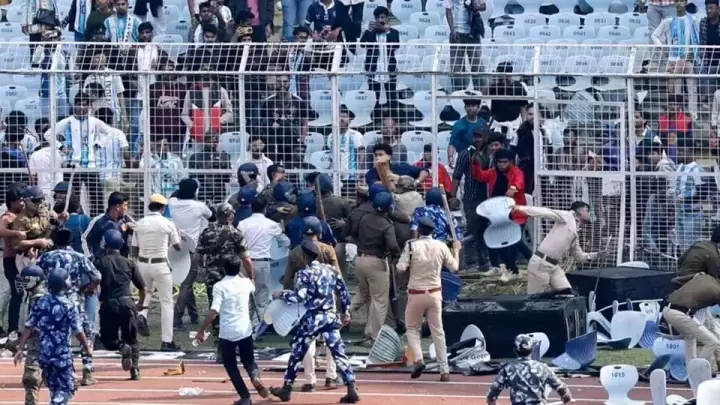 Penggemar Ribut di India Usai Messi Hanya Berkunjung 20 Menit di Stadion