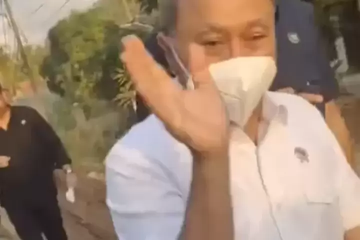 Viral Zulkifli Hasan Ogah Salaman saat Berkunjung ke Bencana Banjir