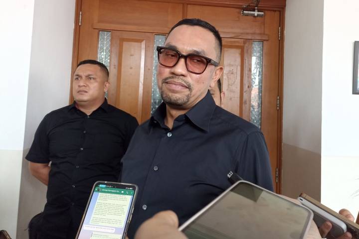 Ahmad Sahroni Sedih karena Rugi Besar Senilai Rp80 Miliar setelah Rumahnya Dijarah