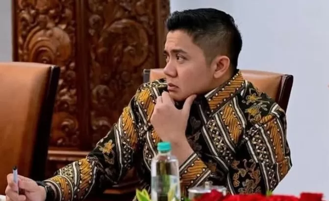 Seskab Teddy Sebut Pemerintah telah Menyelesaikan Pembangunan 1.000 di Sumatera
