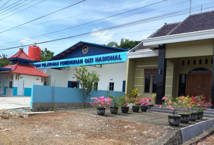 Viral BGN Grebek Dapur MBG yang Sebelahan dengan Kandang Babi