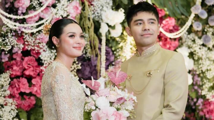 Artis Riza Syah Resmi Lamaran dengan Claudia Andhara di Hari Valentine