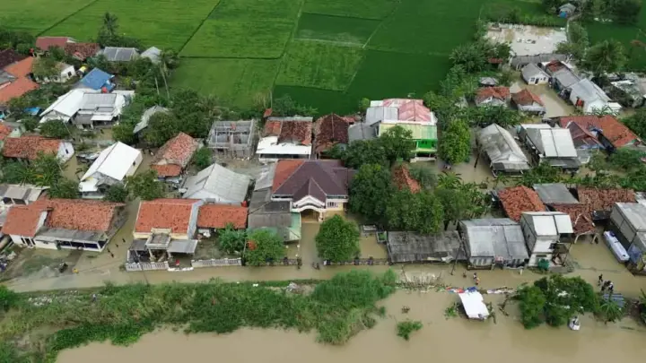 Lagi dan Lagi Banjir di Karawang Ada 1.463 Rumah dengan Total 4.996 Warga Terkena Dampaknya