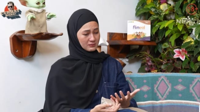 Paula Verhoeven Sedih Karena Kesulitan untuk Bertemu dengan Anak-Anaknya
