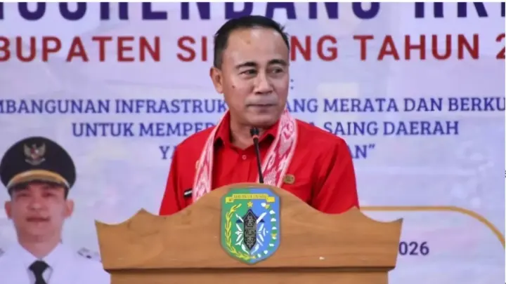 Wagub Kalbar Tantang KDM Bangun Jalan dengan APBD Rp6 Triliun, Siap Cium Lutut